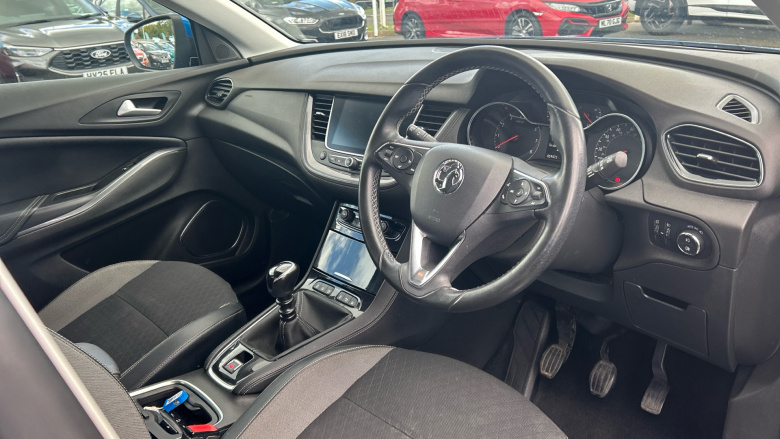 Vauxhall Grandland X 1.2 Turbo Tech Line Nav 5dr Petrol Hatchback